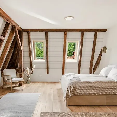 Meinecke - 4 'zoo' 2bedrooms Apartment *